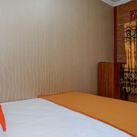 Koolkost Syariah Near Malioboro Area Hostel Джокякарта Екстериор снимка