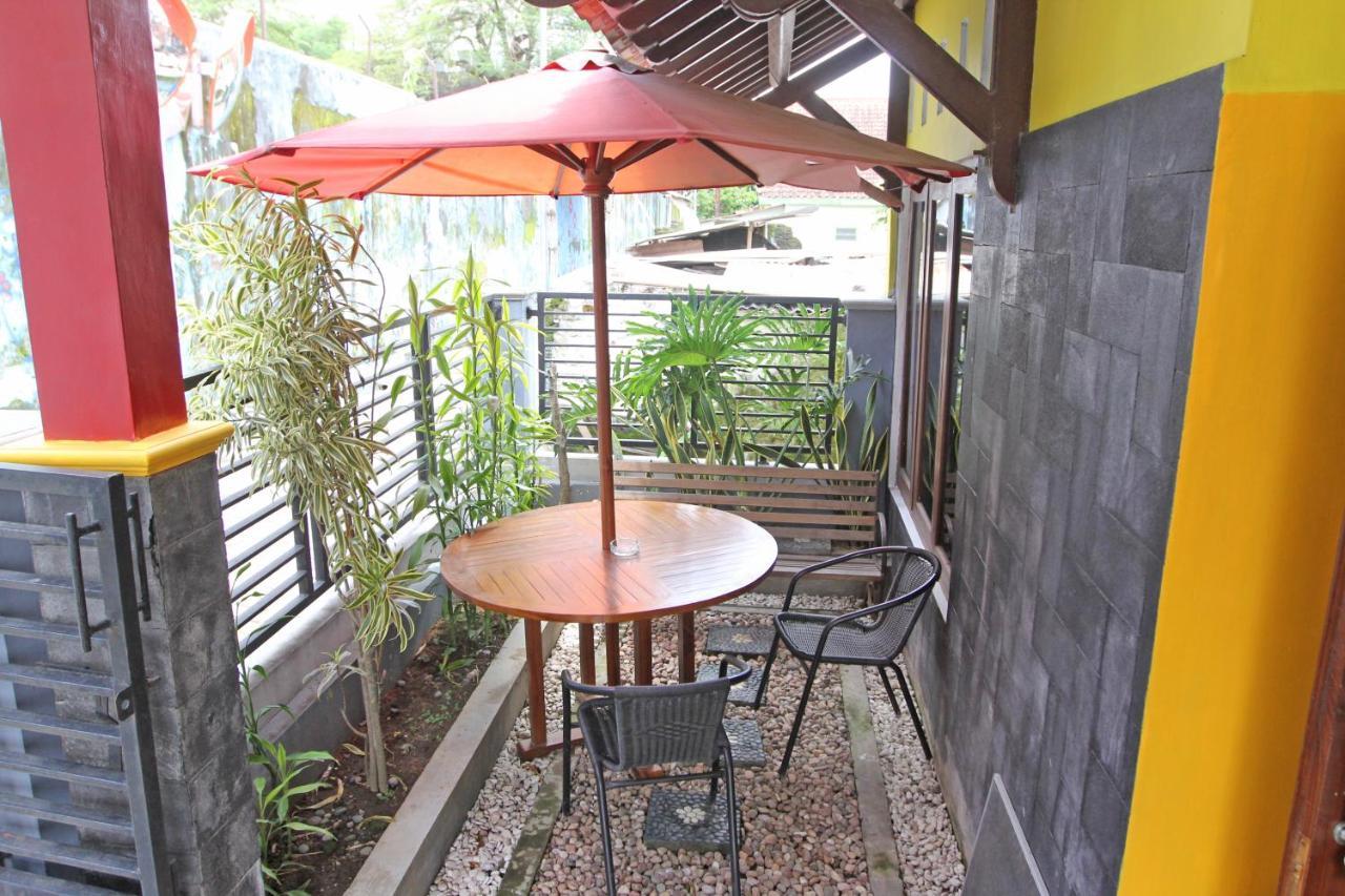 Koolkost Syariah Near Malioboro Area Hostel Джокякарта Екстериор снимка