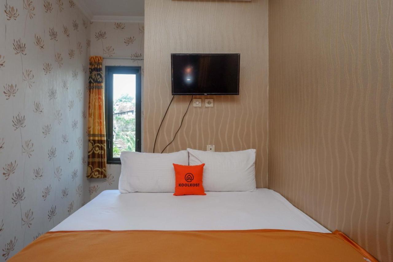 Koolkost Syariah Near Malioboro Area Hostel Джокякарта Екстериор снимка