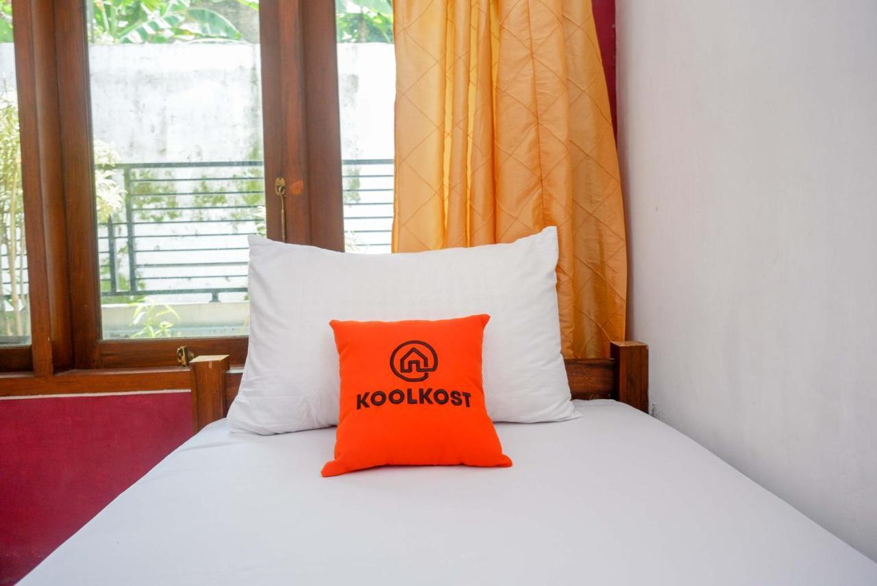 Koolkost Syariah Near Malioboro Area Hostel Джокякарта Екстериор снимка