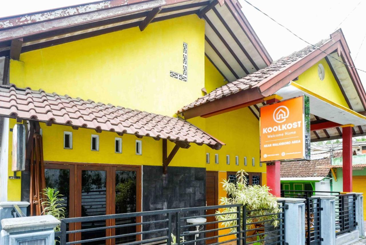 Koolkost Syariah Near Malioboro Area Hostel Джокякарта Екстериор снимка