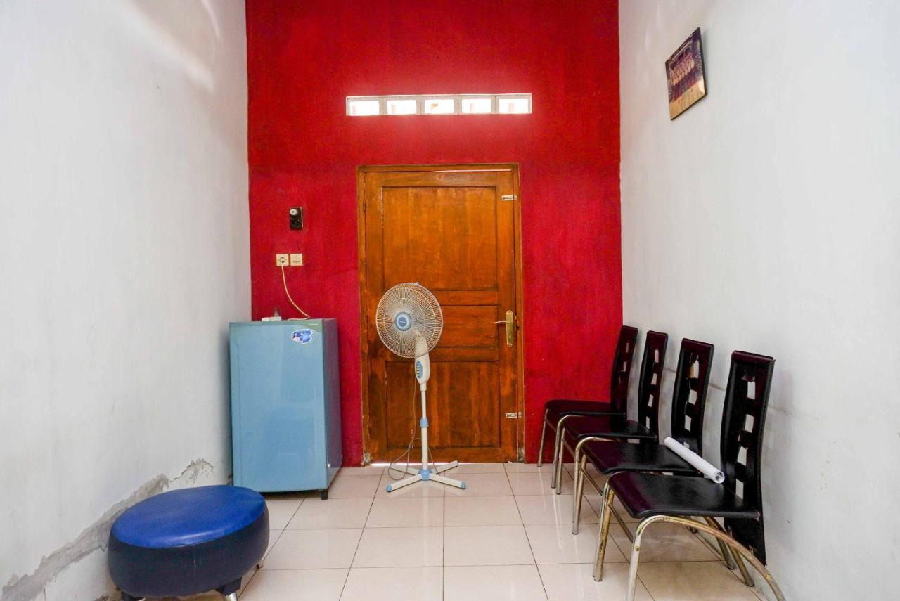 Koolkost Syariah Near Malioboro Area Hostel Джокякарта Екстериор снимка